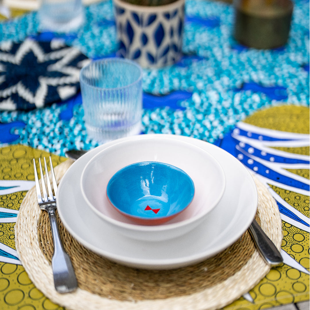 MBILA-LAGA – Nappe en wax bleu et kaki