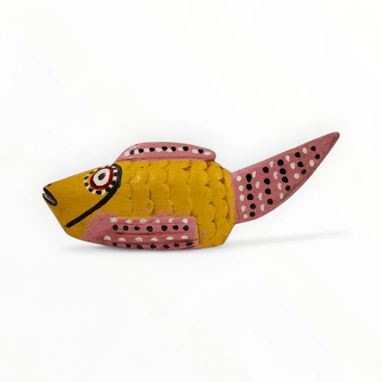 Poisson bozo jaune. Marionnette traditionnelle en bois du Mali. Sculpté à la main dans un unique bloc de bois