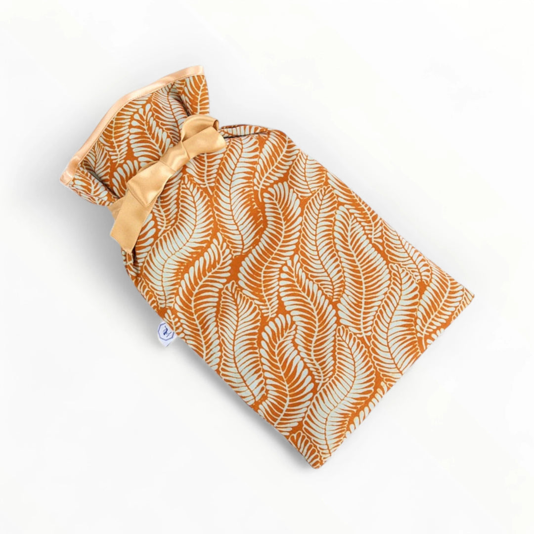 Bouillotte JAMAC avec housse molletonnée coton - wax africain - Capacité 1,8 litres - Housse 36 x 21 cm. - Studio Matongé - Modèle Fougère - vert d'eau et rouille.