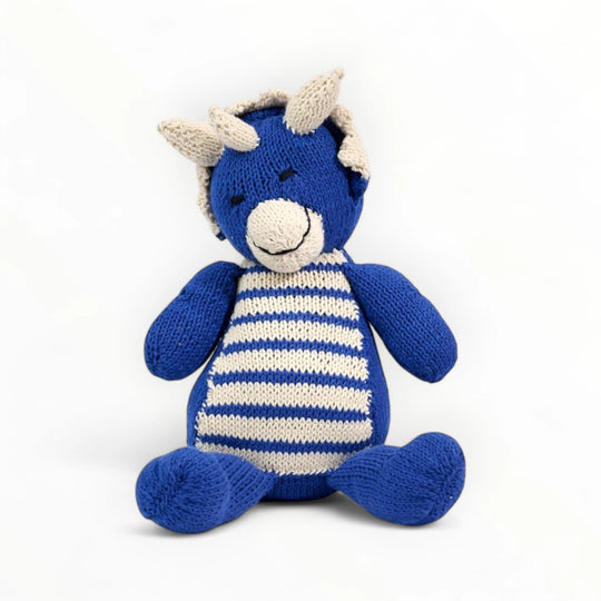 Doudou tricératops CHARLIE en coton bio certifié GOTS. Ici en bleu cobalt taille M, le tricératops CHARLIE existe aussi en kaki et rose fuschia. CHARLIE le tricératops est disponible en 2 tailles : S et M.#couleur_bleu