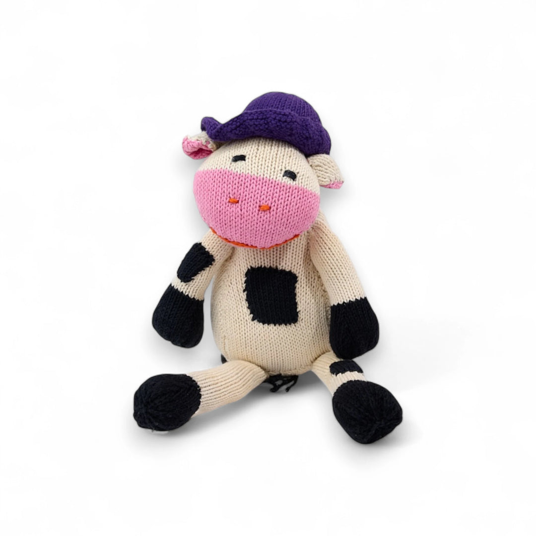 Peluche vache MARGOT faite-main en coton bio certifié GOTS. Ici en taille M également disponible en S et L - Studio Matongé
Couleur du chapeau aléatoire.