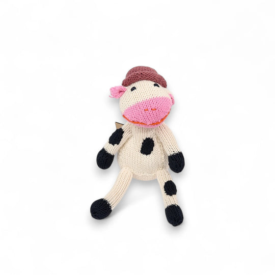 Peluche vache MARGOT faite-main en coton bio certifié GOTS. Ici en taille S également disponible en M et L - Studio Matongé
Couleur du chapeau aléatoire.