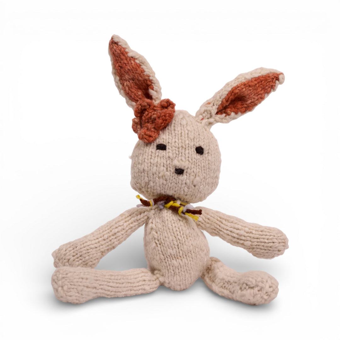 Doudou lapin en pure laine SIMONE écru S tricoté main 