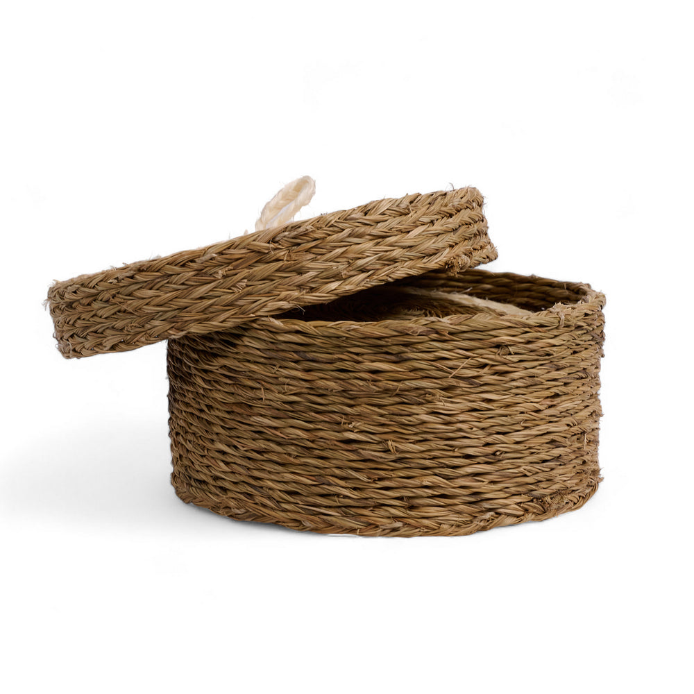 Coffret de 6 sous-verres en raphia. tressé main en Eswatini par la copérative Gone Rural. ici en blanc et smoke. disponible en plusieurs teintes.