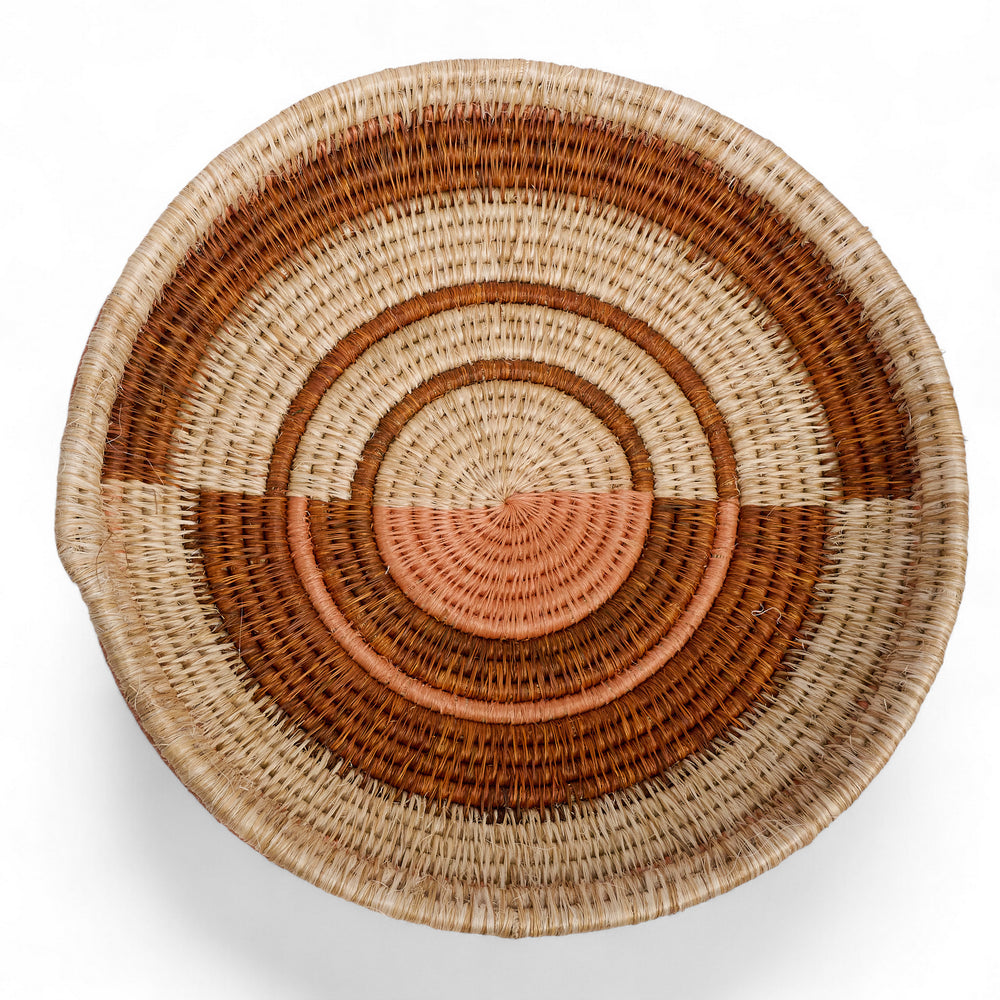 ZAMA-KORA – Plateau graphique tressé main