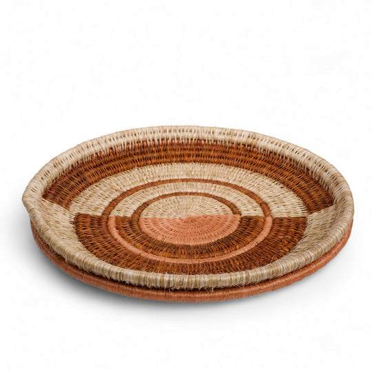 ZAMA-KORA – Handgevlochten grafisch dienblad