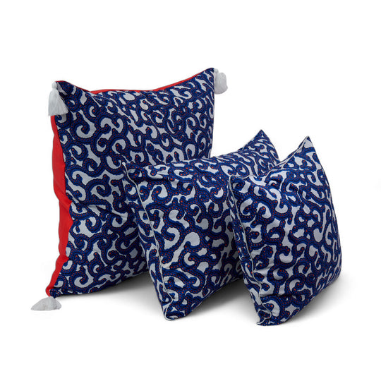 Housse de coussin éthnique - Biface wax blanc, bleu, corail et lin corail - KORALI - Studio Matongé
ici avec les housses de coussin KOORAAL.