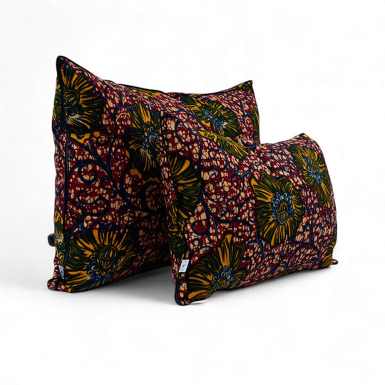 OSUN-VULI, housses de coussin éthniques rectangulaires en 30 x 50 cm et  40 x 60 cm en wax bordeaux et jaune - Studio Matongé
