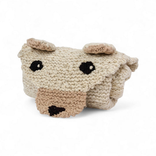 BEBEAR, tapis ours polaire blanc, fait main en pure laine mérinos. Parfait en tapis ou descente de lit dans une chambre d'enfant ou une salle de jeu. Sa laine est si douce que vous pouvez aussi l'utiliser en petite couverture pour les petits. 