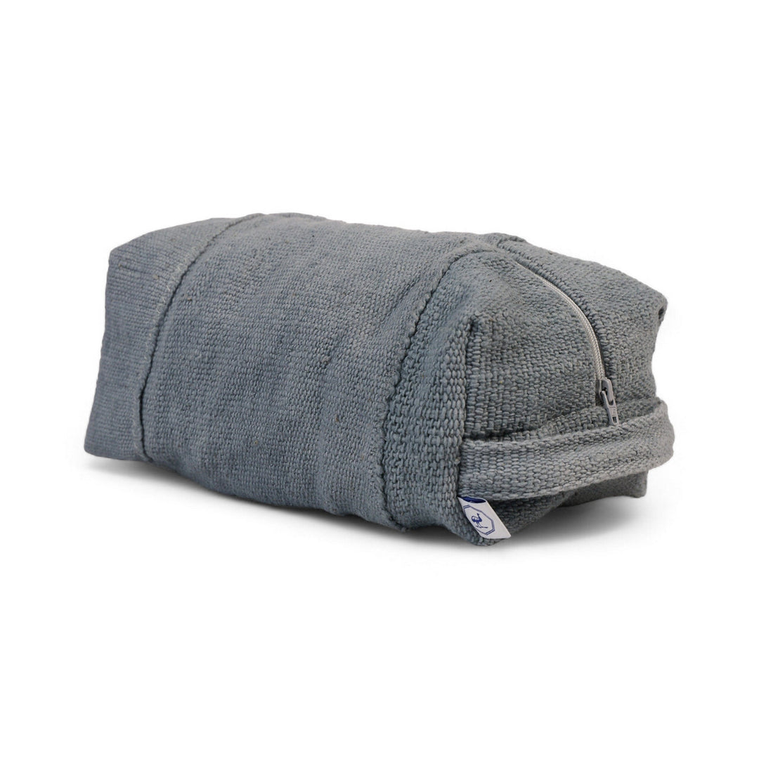 Trousse de toilette rectangle en bogolan gris DUNI-GORE. 
22 x 30 cm environ