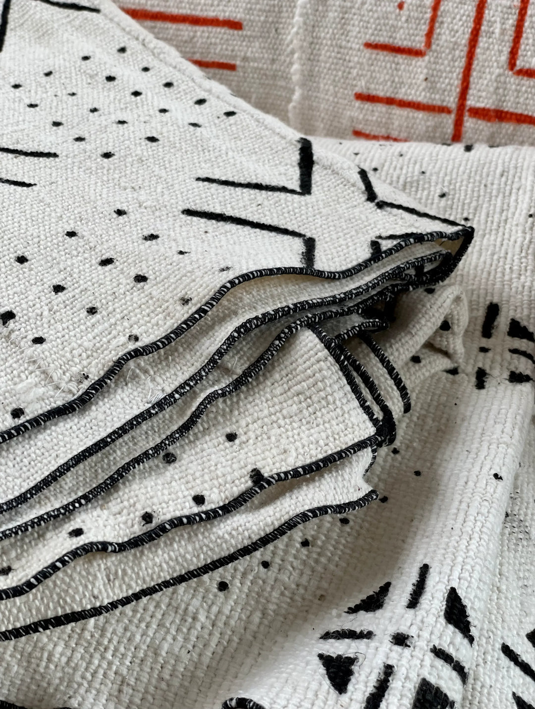 Msalaba Line FEMI – MSALABA Plaid 182x120 cm – mud cloth Black & White Handmade ...