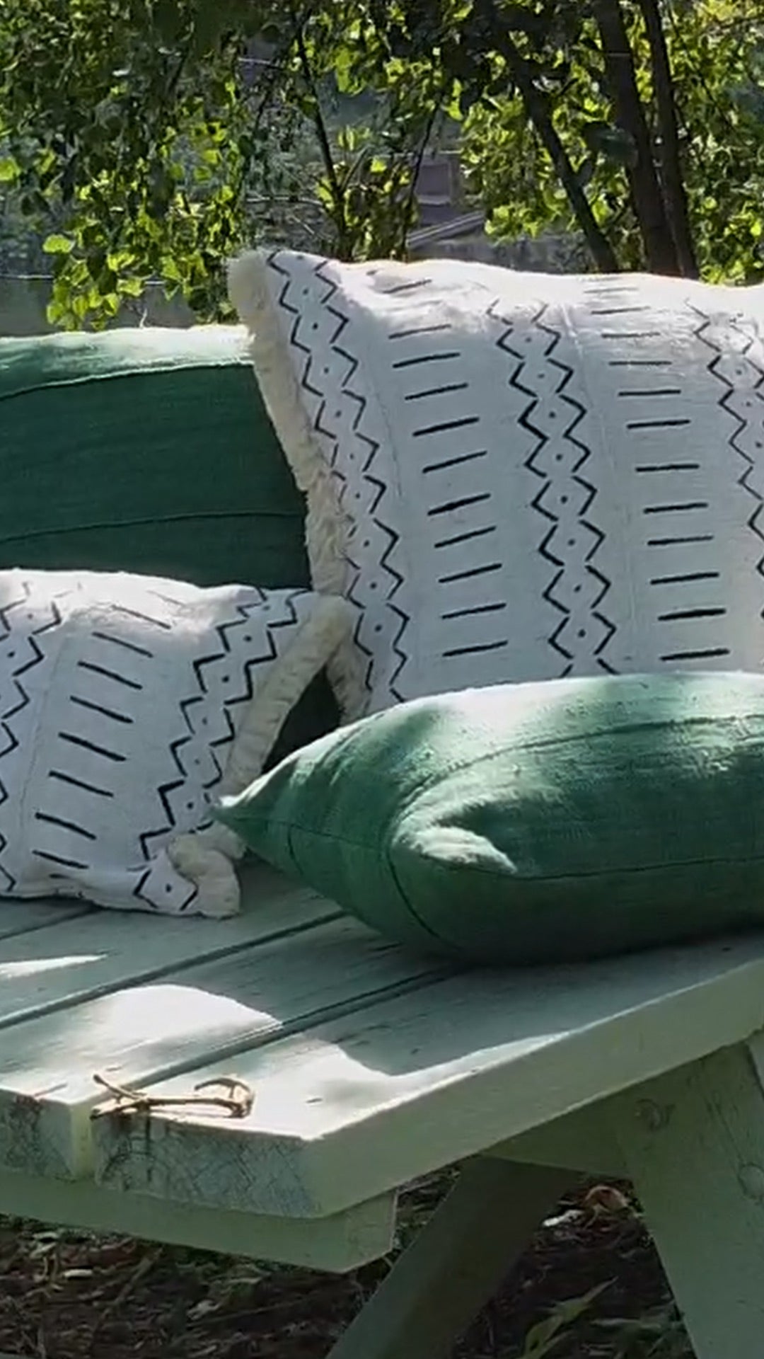 WEX NTUTU – Housse à franges en bogolan