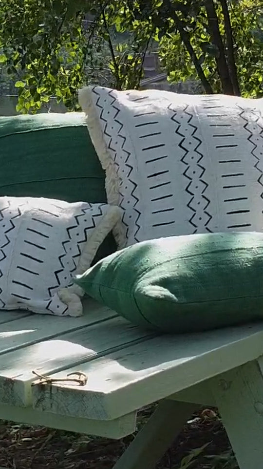 WEX NTUTU – Housse à franges en bogolan