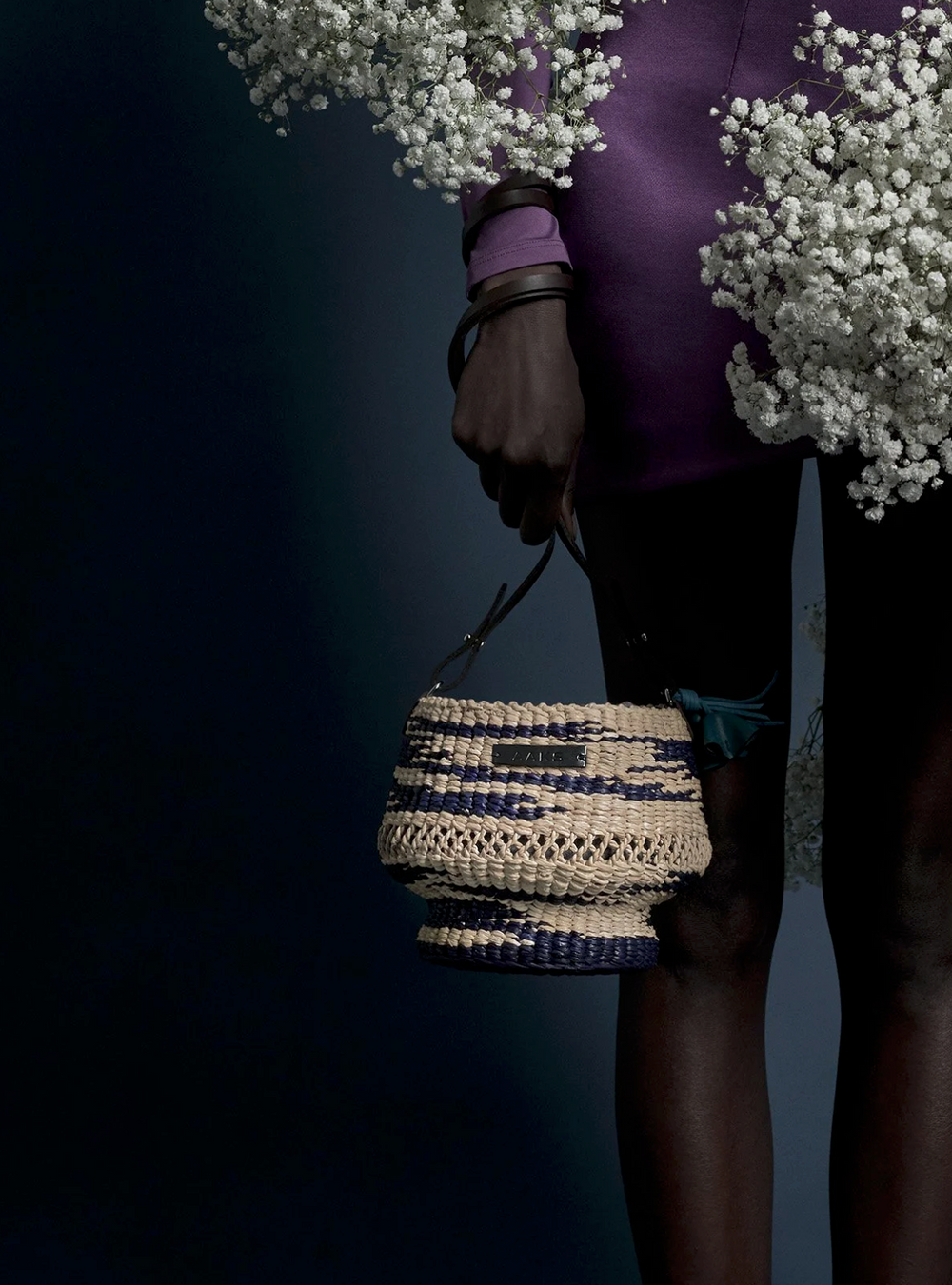 BAW POT WAVY – Sac seau en raphia tressé main