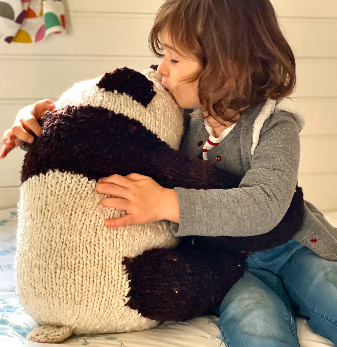 Peluche en laine bio faite main éco-responsable - Doudou ours panda XL- SCHUMAN - Studio Matongé