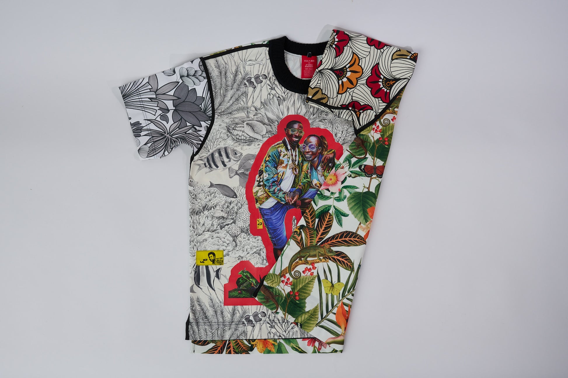 T-shirt BISENGO JP MIKA x XULY-BËT - Numéroté 1/65 - Taille M - Wearable-art inspiré du tableau "Moninga" (l'Amitié) de la série de toiles BISENGO de JP MIKA.