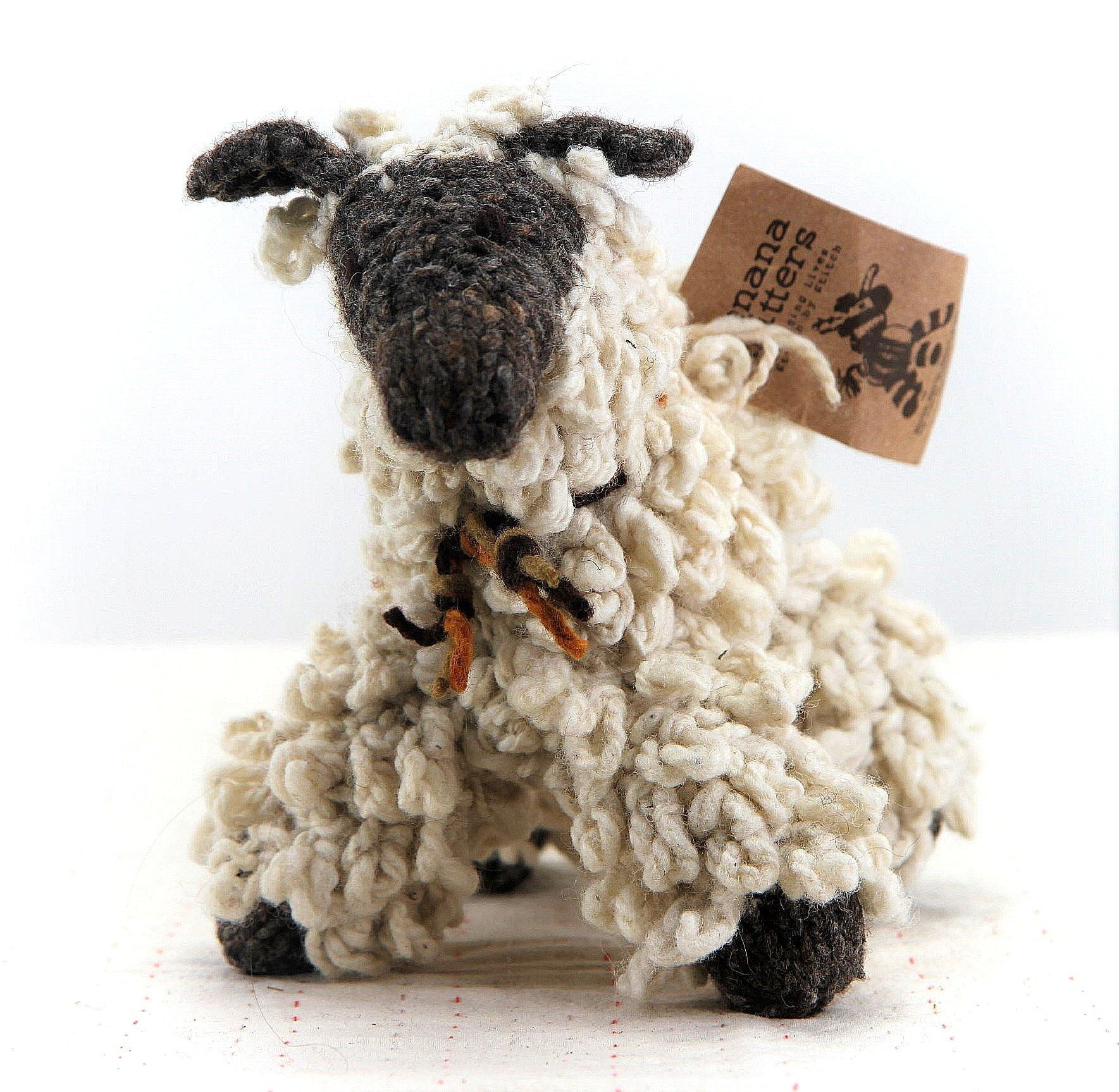 Doudou mouton en laine bio - fait main - MILTON - Studio Matongé